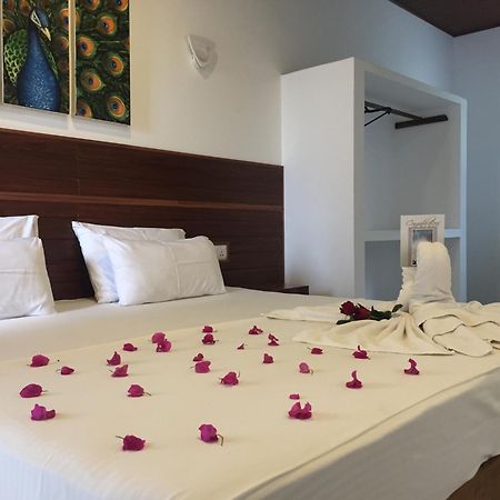 Grand Orchid Residence แคนดี้ ภายนอก รูปภาพ