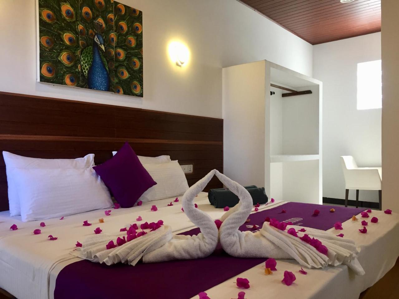 Grand Orchid Residence แคนดี้ ภายนอก รูปภาพ